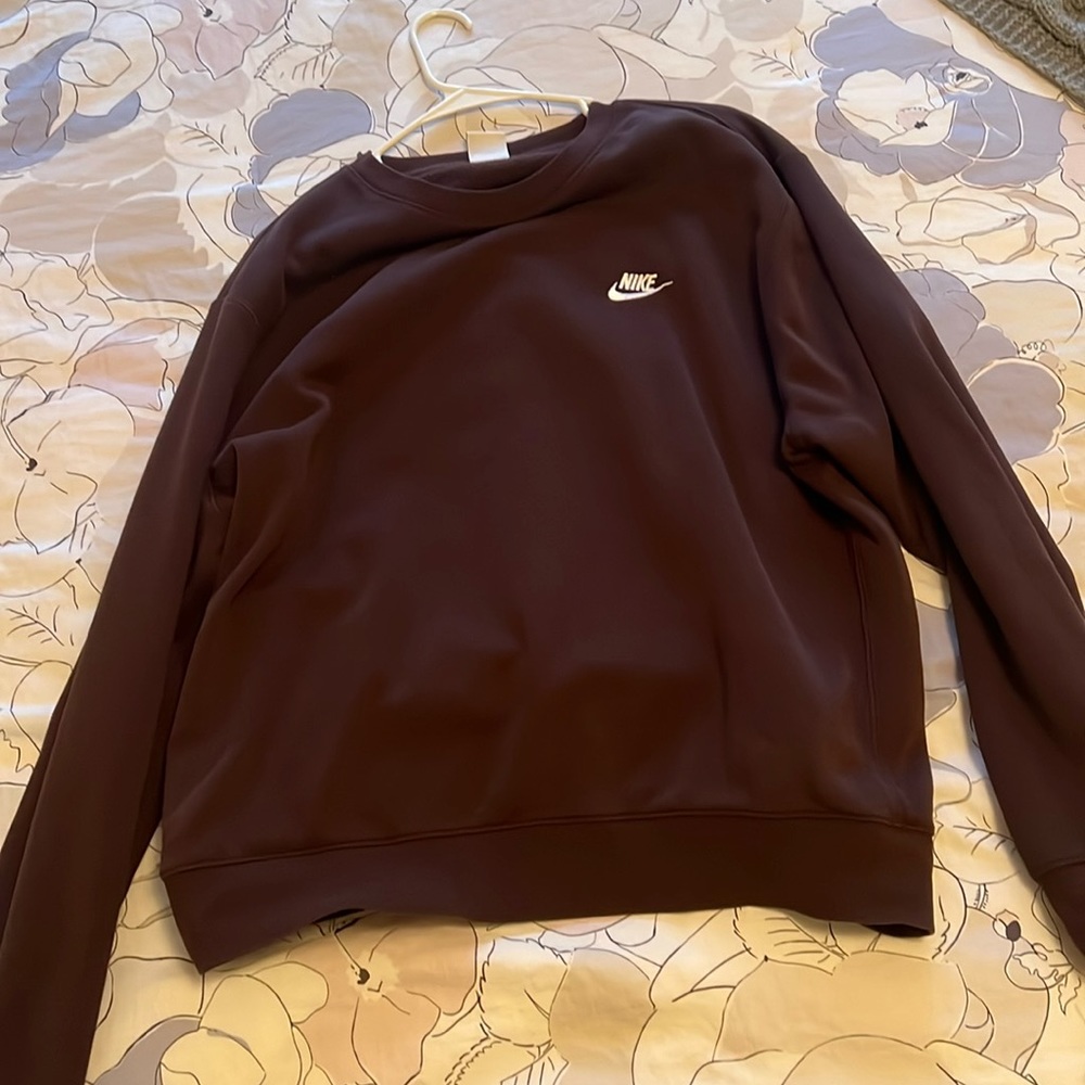 Nike Brown Crew Nexk XL